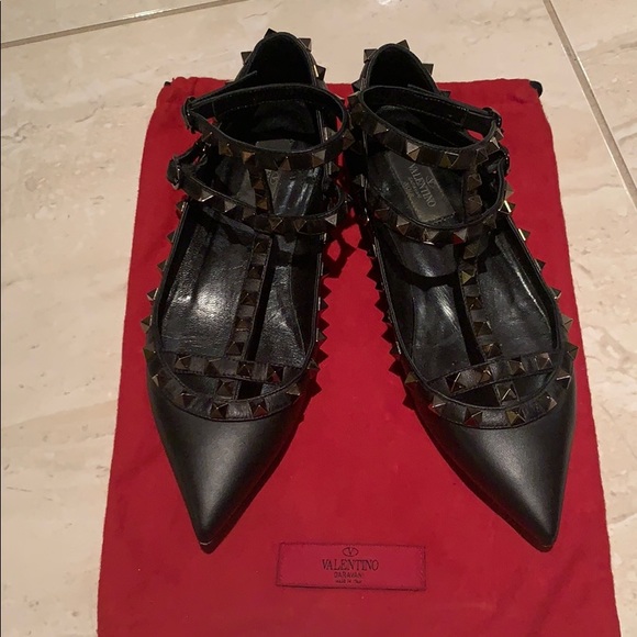 Valentino Shoes - Authentic Valentino all black rockstud flats